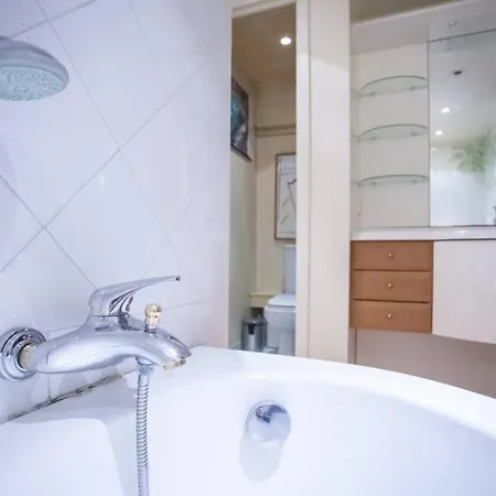 Apartment Republique - Reaumur Charming Large Studio *